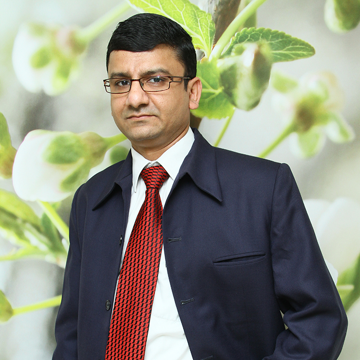 Dr Navdeep Chavan, Cosmetic Surgeon